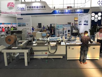 سلك التلقائي س آلة تجليد PBW580S مع اللكم وناقل تغذية السيارات المزود